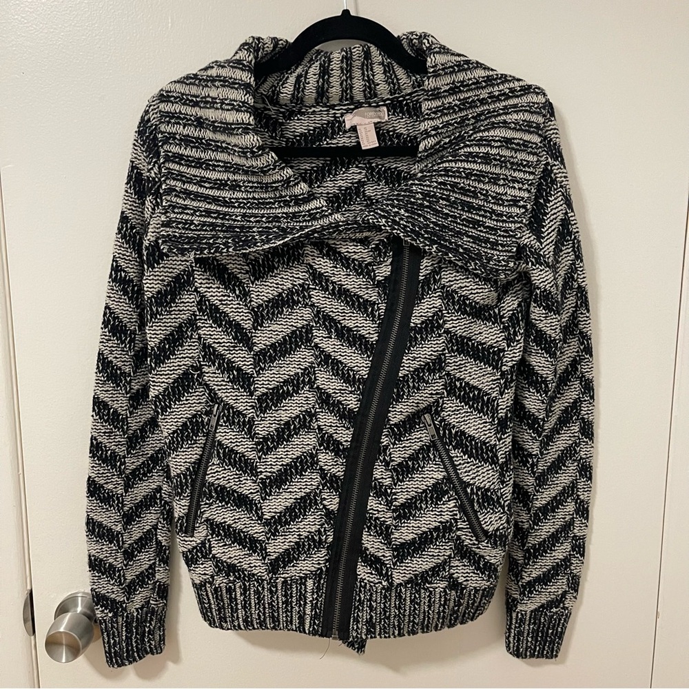 Forever 21 Contemporary Women’s Knitted Sweater Herringbone design in XS